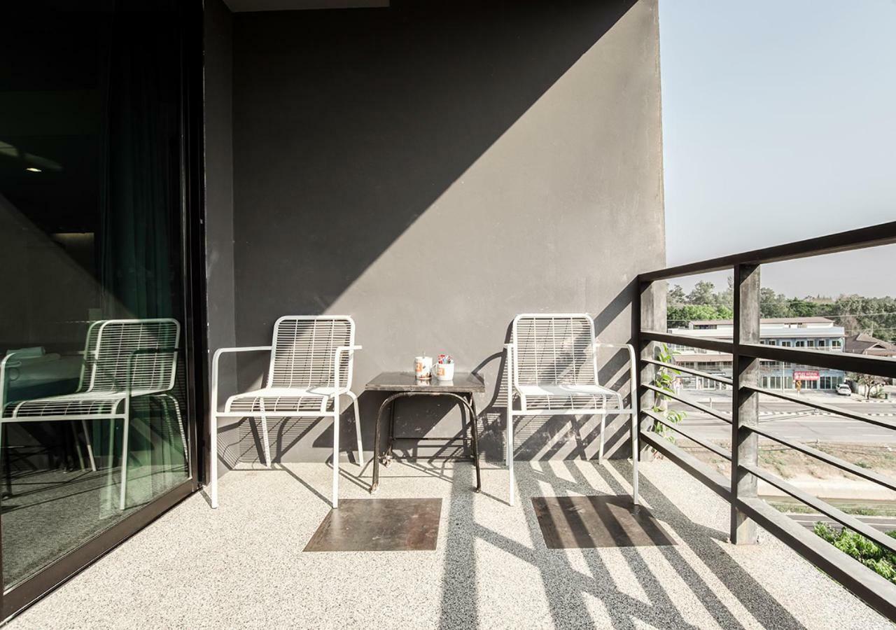 B2 Black Business And Budget Hotel Chiang Mai Exterior foto